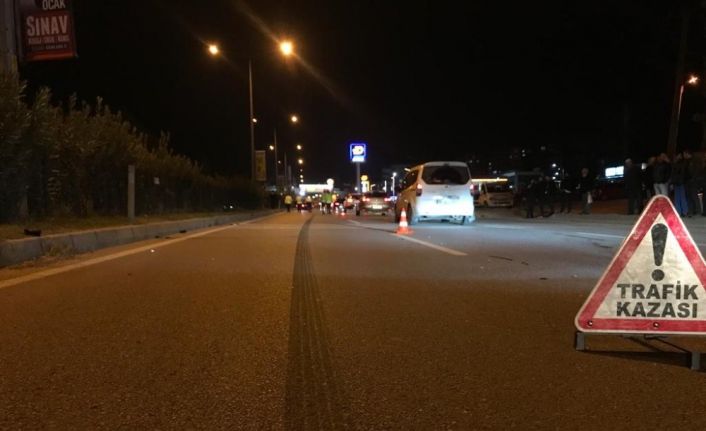 Yolun karşısına geçerken aracın çarptığı kadın hayatını kaybetti