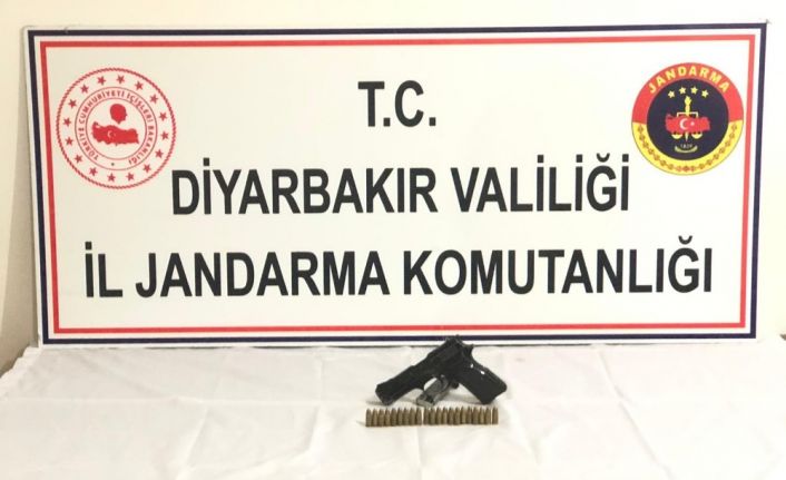 62 yıl hükmü olan iki firari 15 yıl sonra ahırda yakalandı