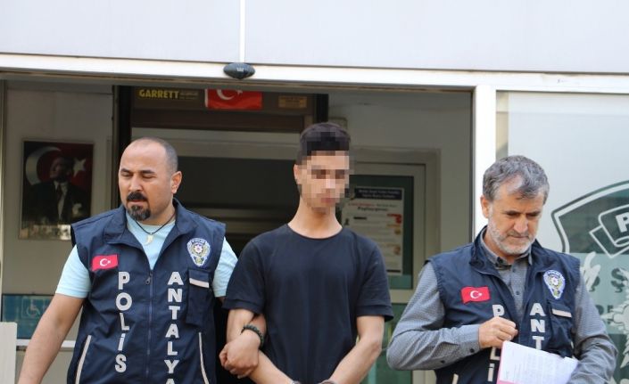 Babasını komando bıçağıyla ağır yaralayan genç serbest bırakıldı