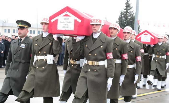 Barış Pınarı şehitleri memleketlerine uğurlandı