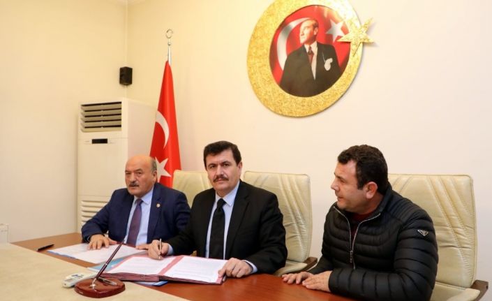 Erzincan’da 50 çiftçiye yüzde 75 hibeli sera projesi için imzalar atıldı