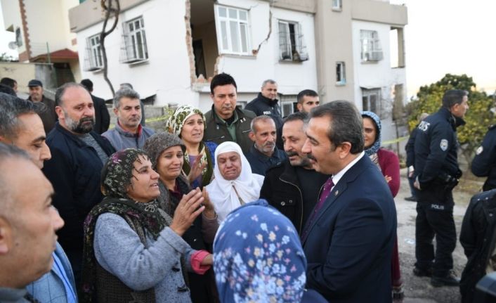 Evleri çöken aileye Başkan Çetin sahip çıktı