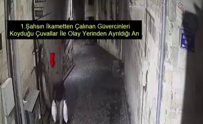 Güvercin hırsızları kameradan kaçamadı