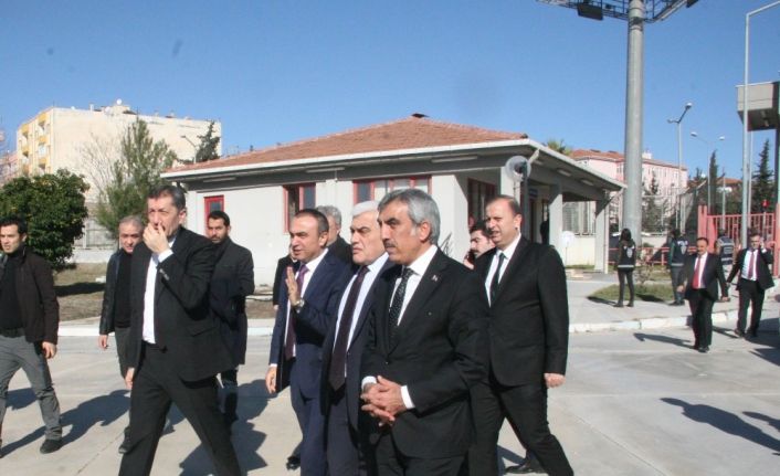 Milli Eğitim Bakanı Selçuk Kilis’te Eğitim alanlarını gezdi