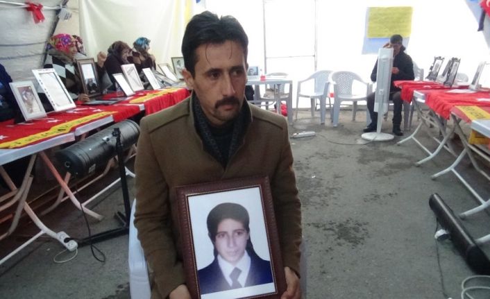 PKK’lılar kaçırdıkları kızı dere yatağında sürükleyip kolunu kırmış