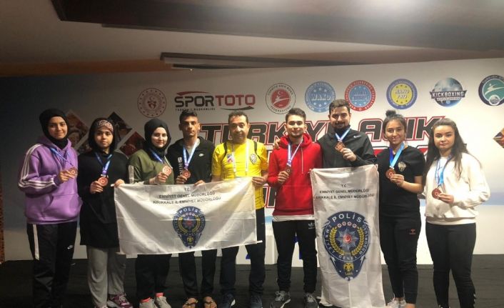 Polis Gücü Spor Kulübü Gençler Birliği Kick Boks madalyalarla döndü