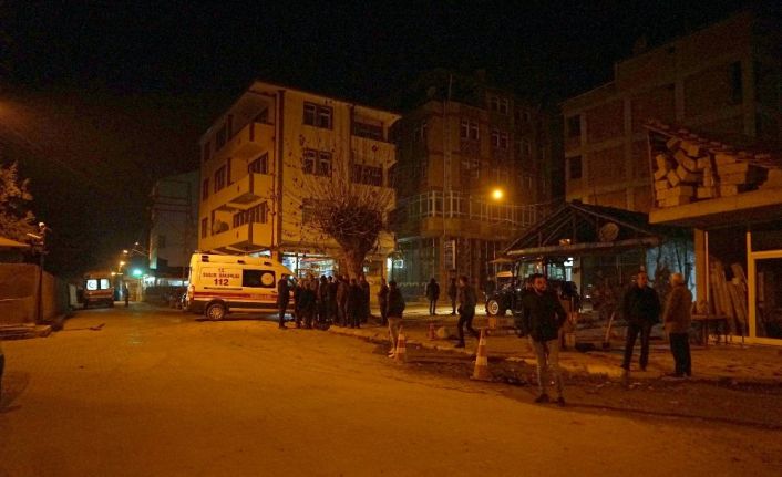 Üç kişinin öldüğü silahlı kavgada ağır yaralanan baba da hayatını kaybetti