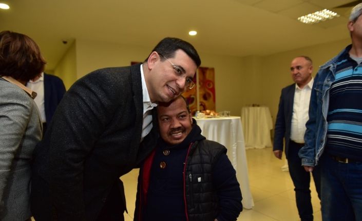 Kepez’in ‘Bir İş Bir Hayat Kurtarır’ projesi kapsamında 52 özel birey Antalya’daki 6 otelde istihdam edildi.