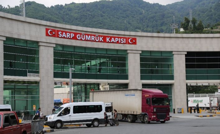 Sarp Sınır Kapısı’ndan 2019 yılında 6 milyon 796 bin 726 yolcu giriş-çıkış yaptı