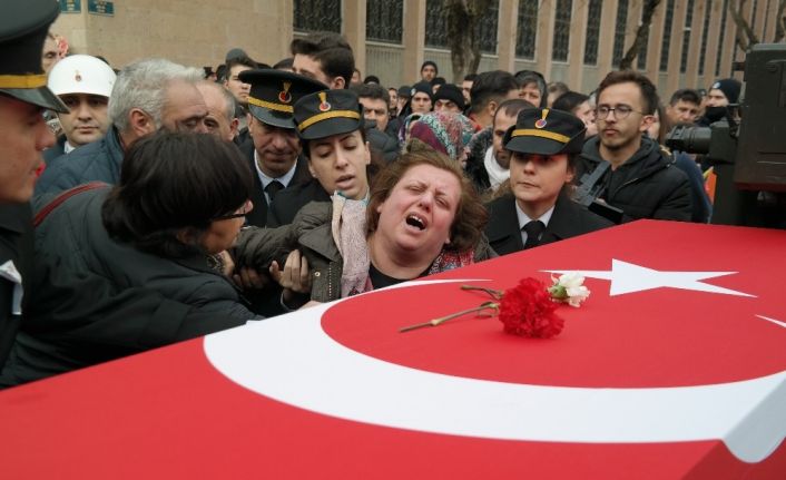 Şehit annesinden son sözler: "Yalvarıyorum size, almayın yavrumu"
