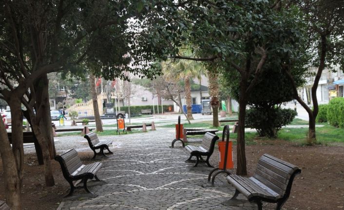 43 ilden daha büyük olan ilçe, korona virüsü sebebiyle sessizliğe büründü