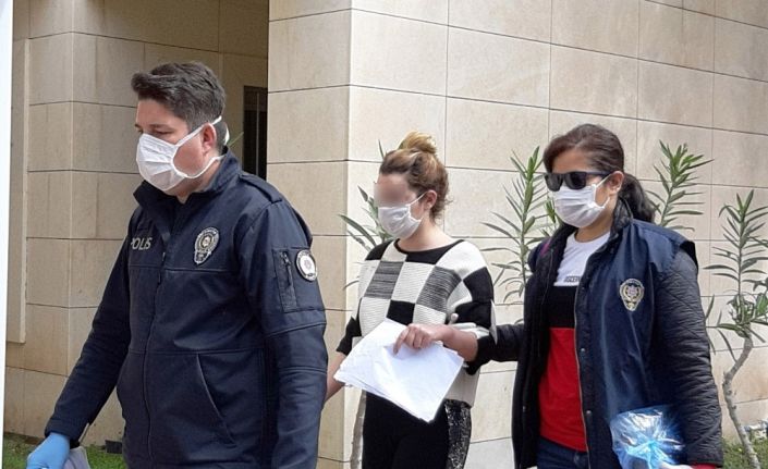 Ali Ağaoğlu’nun eski sevgilisi Hazal, erkek arkadaşını bıçakladığı iddiasıyla gözaltına alındı