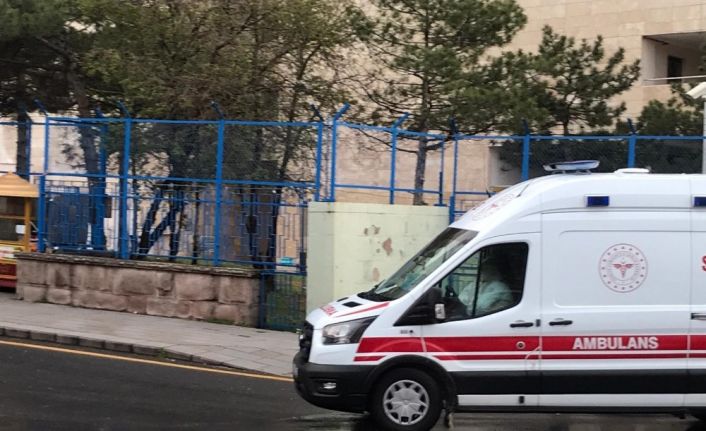 Ankara’da tahliye bekleyen umrecilerin bazılarının ‘Korona virüs’ testleri pozitif çıktı