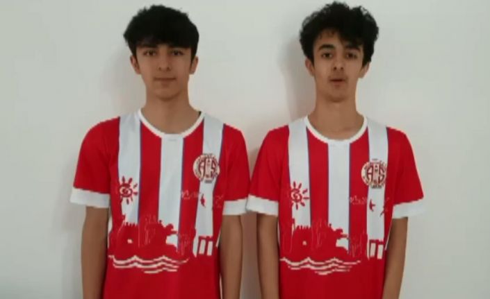 Antalyaspor Diyarbakır Futbol Akademisi öğrencilerinden ’Evde kal Türkiye’ çağrısı