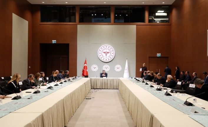 Bakan Koca: “Toplam can kaybımız 92’yi buldu, toplam vakamız 5 bin 698”