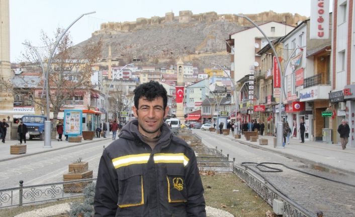 Belediye personelinden örnek davranış