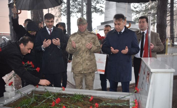 Bitlis’te 18 Mart Şehitleri Anma Günü ve Çanakkale Zaferi’nin 105. yılı