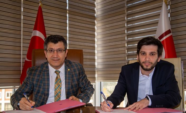 BŞEÜ ile bir dil kursu arasında iş birliği protokolü imzalandı