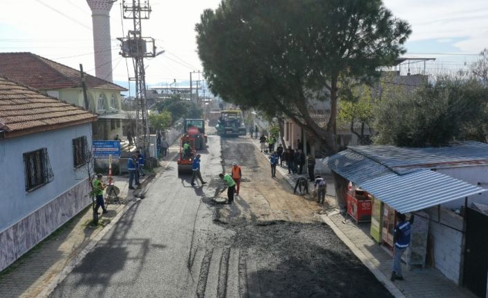 Büyükşehir Aydın’ın yollarını yeniliyor