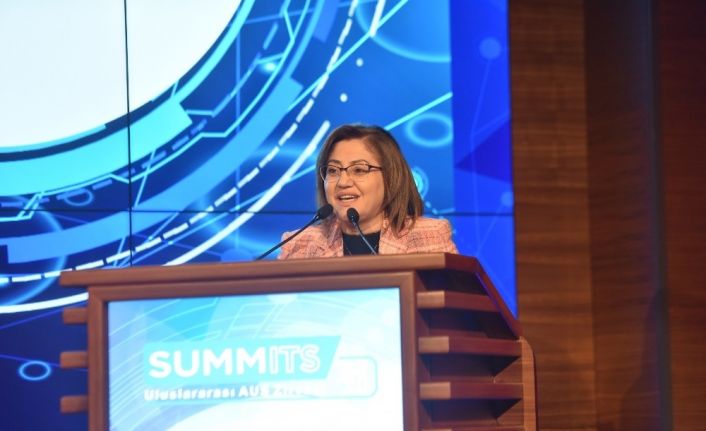 Büyükşehir’in akıllı ulaşım projesi Türkiye’ye örnek olacak