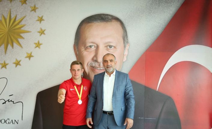 Canikli şampiyon olimpiyatlara hazırlanıyor