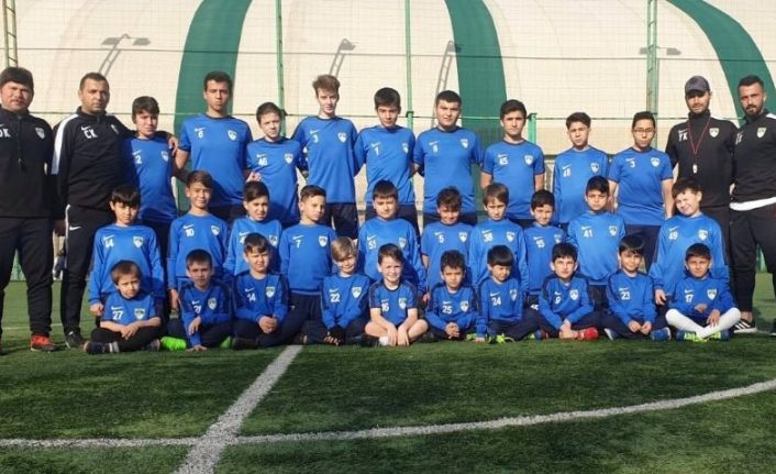 Çaycumaspor Futbol akademisi, kitap okuma kampanyası başlattı