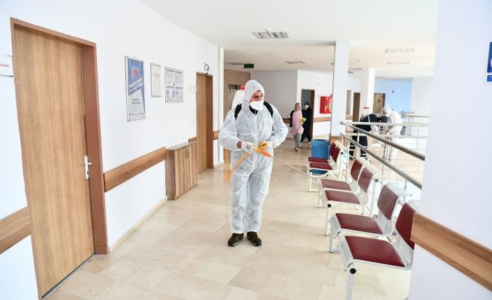 Çayırova’da dezenfekte çalışmaları devam ediyor