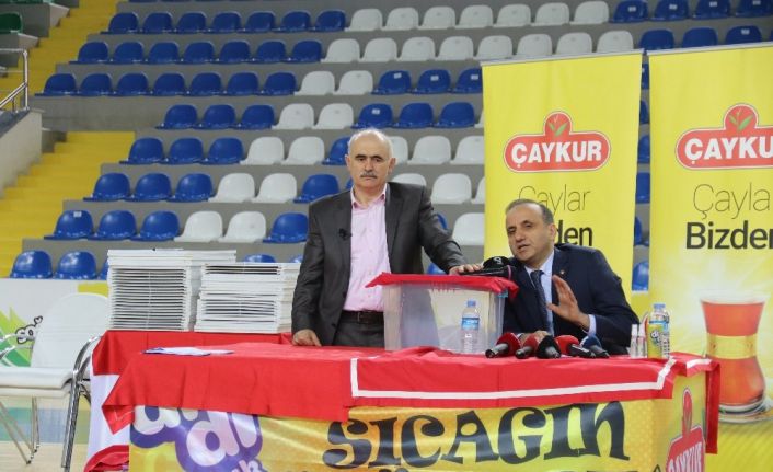 ÇAYKUR’un Rize ve Giresun fabrikalarında çalışacak 617 kişi kura ile belli oldu