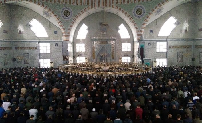 Cuma hutbesinde Korona virüs uyarısı