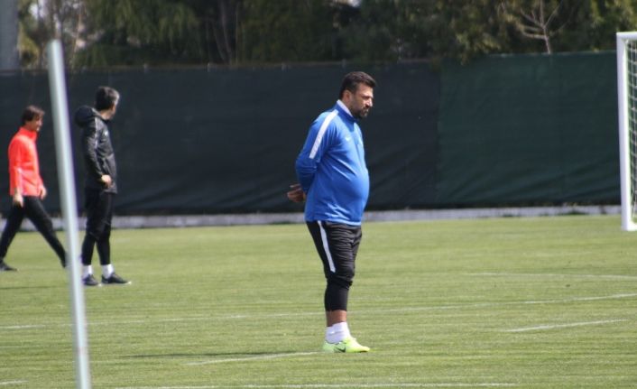 Denizlispor Teknik Direktörü Bülent Uygun’dan koronavirüsü ile ilgili ilginç açıklama: