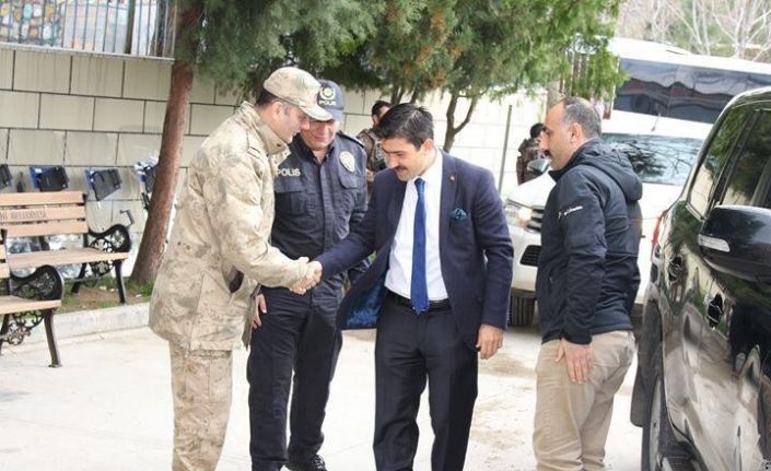 Ergani Belediyesine kayyum olarak atanan Kaymakam Öztürk göreve başladı