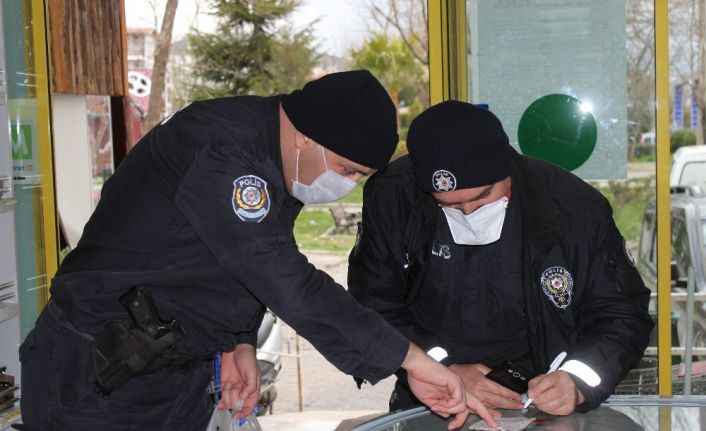 Gazinin alışveriş listesi polisi market market gezdirdi