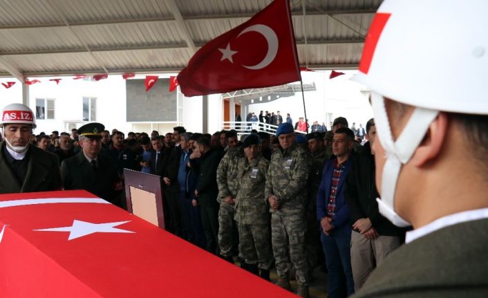 İdlib şehidi Gaziantep’te son yolculuğuna uğurlandı