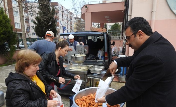 İdlib şehitleri için lokma hayrı yapıldı