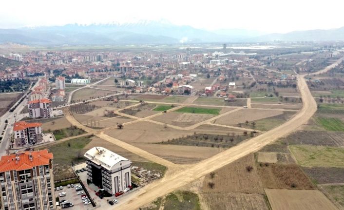 Isparta’da 155 dönümlük yeni alanda 7 km’lik yeni yollar açılıyor