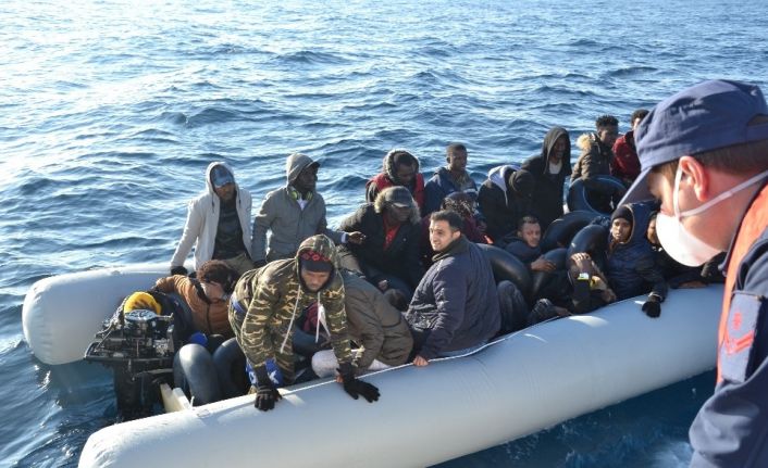 İzmir’de 34 sığınmacı kurtarıldı