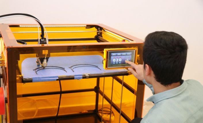 Kapadokya Teknopark korona virüs ile mücadele kapsamında siperlik üretiyor