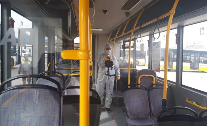 Karaman’da, belediye otobüslerinde dezenfeksiyon yapıldı