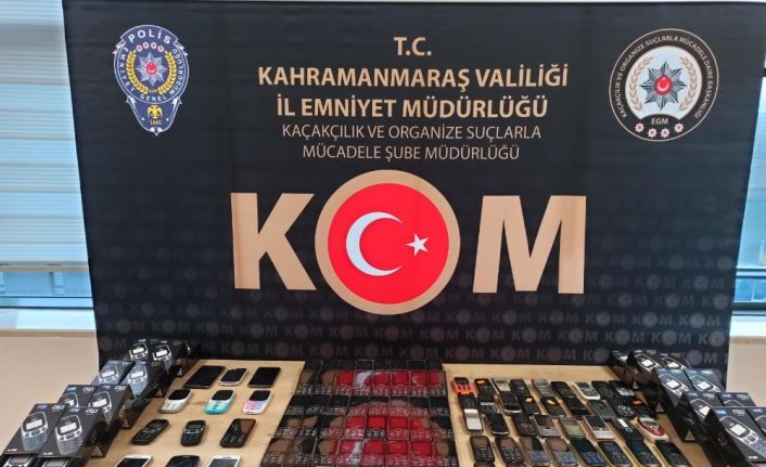 Kargoyla kaçak cep telefonu sevkiyatı