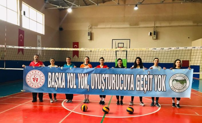 Kars’ta voleybol turnuvasında uyuşturucuya dikkat çekildi