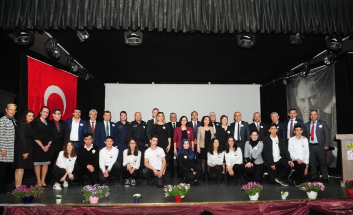 Kemer’de Mehmet Akif Ersoy’u anma programı düzenlendi