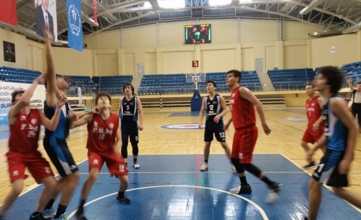 Kimsenin ilgi göstermediği Basketbol U16 Erkekler 1. Bölge Şampiyonası sona erdi