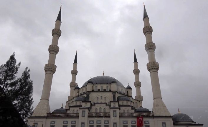 Kırıkkale’deki camilerden ’lütfen evde namaz kılınız’ anonsu