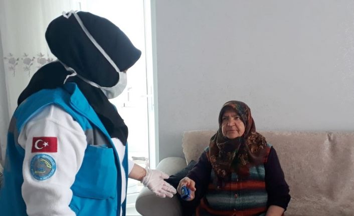 Kırşehirli gurbetçi, ailesi için e-posta yazarak sağlık müdürlüğünden destek istedi