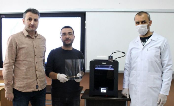 Korona virüse karşı yüz koruyucu “siper maske” önlemi