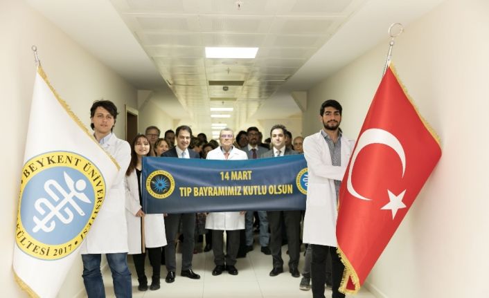“Korona virüs’ten korunmak için sigara ve alkolden uzak durmalıyız”