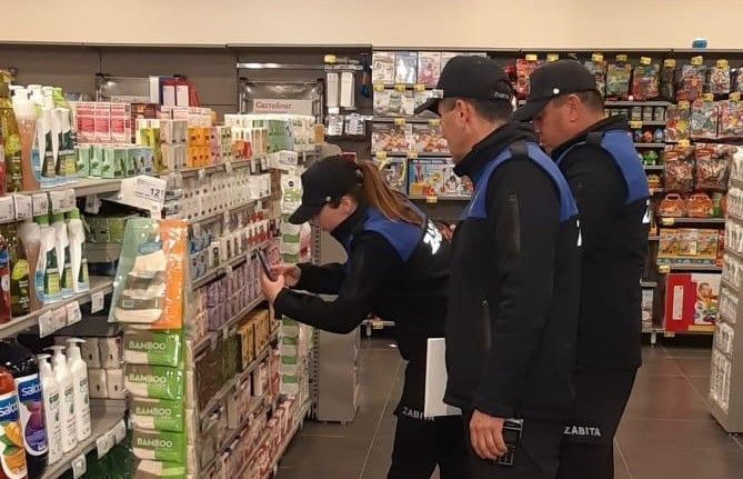 Kuşadası zabıtasından fahiş fiyat denetimi