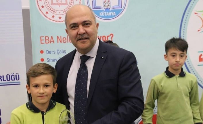 Kütahya Ağaçköy Ortaokulu tiyatro yarışmasında il ikincisi oldu