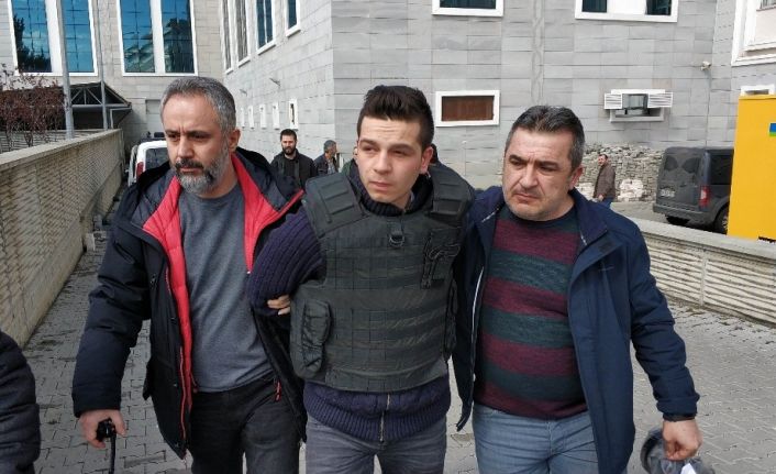 MHP İlçe Başkanı Demirci’nin eşini oğlunun düğününde öldüren sanığa 25 yıl hapis