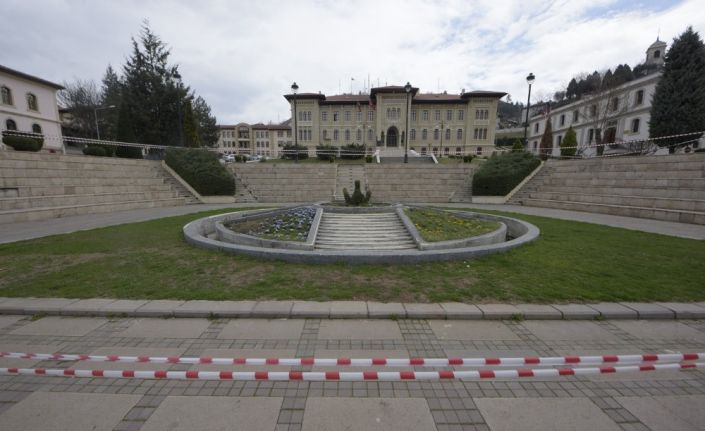 Milli Şair Mehmet Akif’in vaaz verdiği tarihi Nasrullah Meydanı boş kaldı